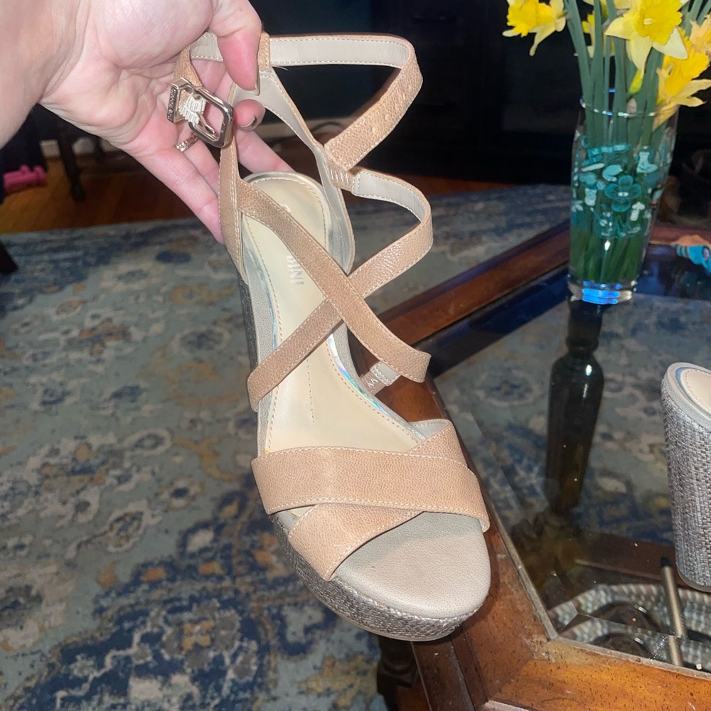 Women's Tan Strappy Wedges